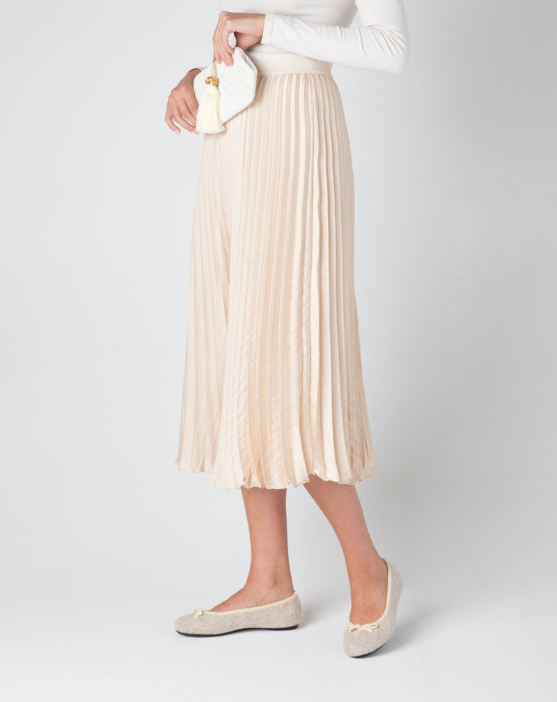 Women wearing beige le clare wool ballet flat house slipper